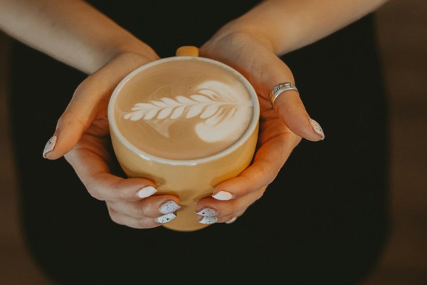 Elevate Your Wardrobe: Creative Ways to Style a Trench Coat for a Chic, Modern Aesthetic